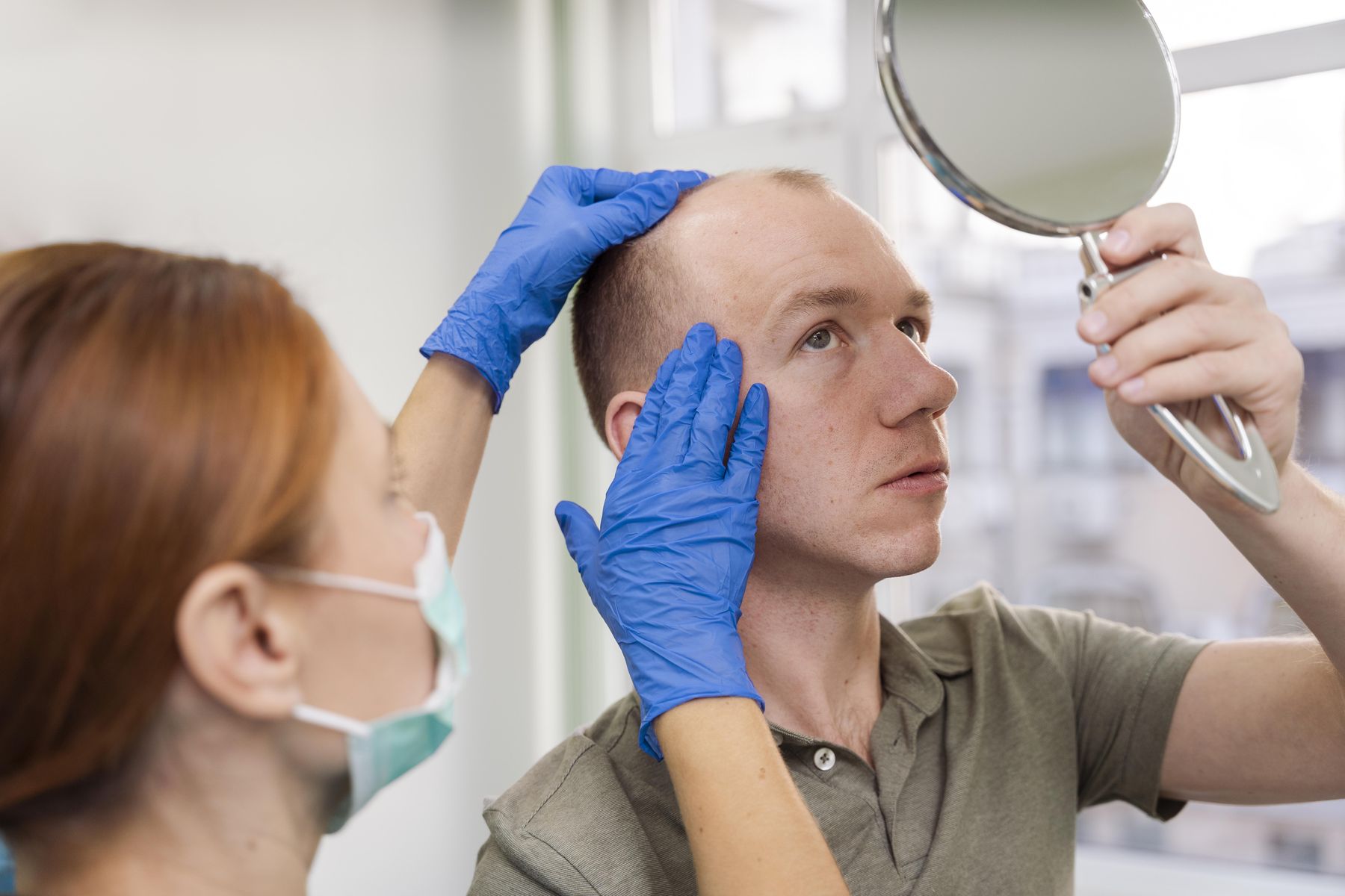 adult-male-having-balding-problems